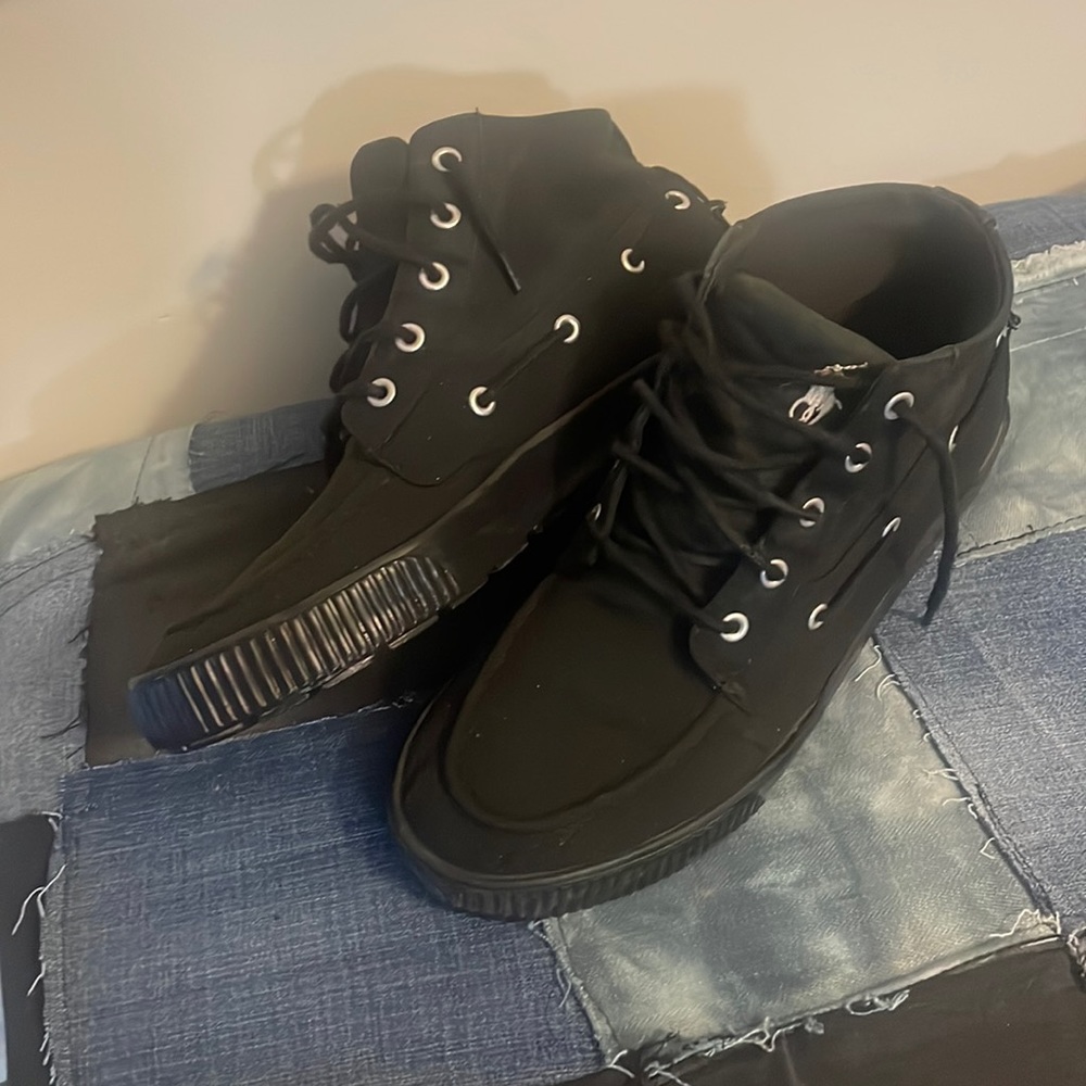 High top is polo shoes